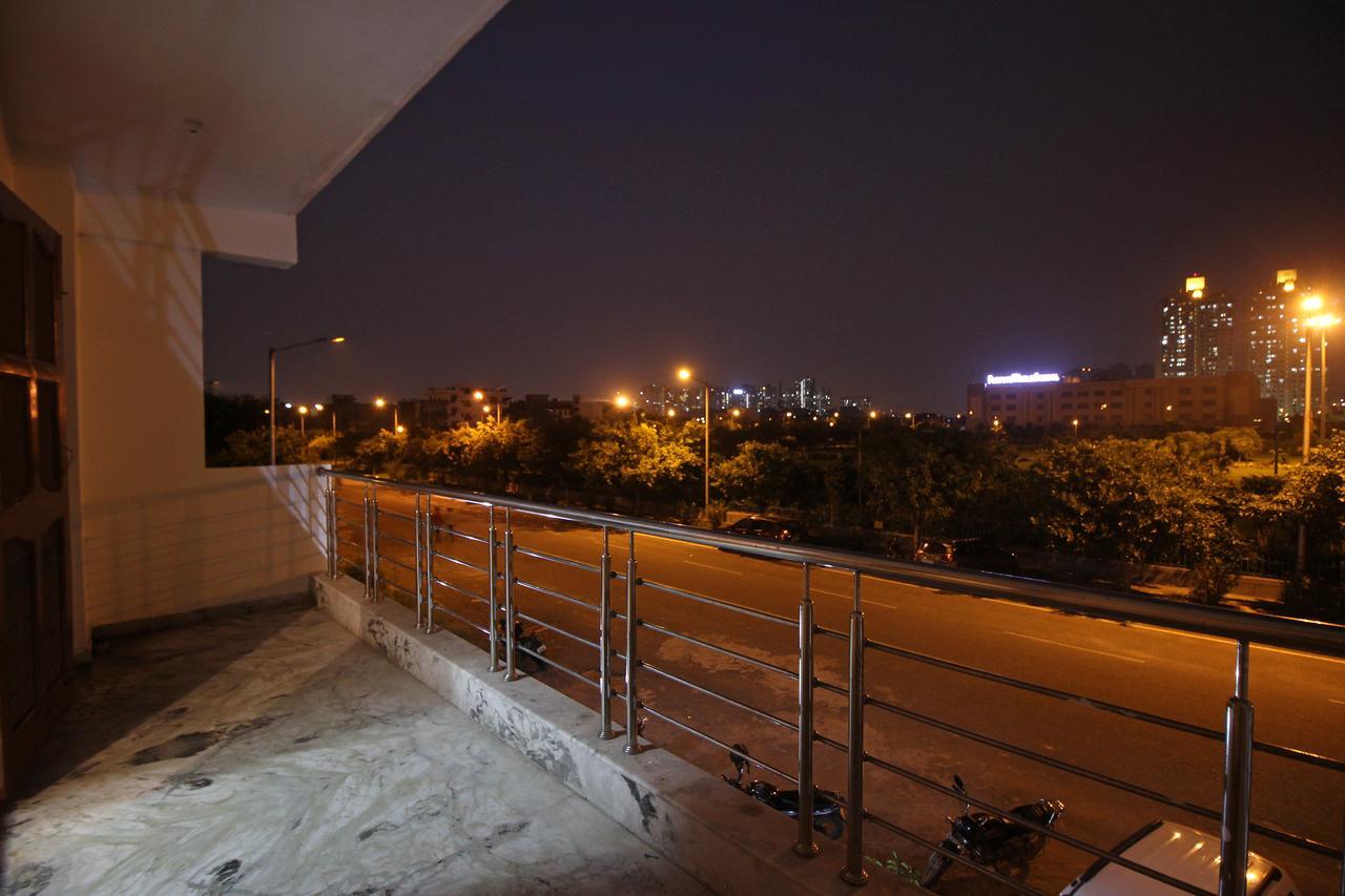 Oyo 9192 Hotel Raghav Residency Noida Exterior foto