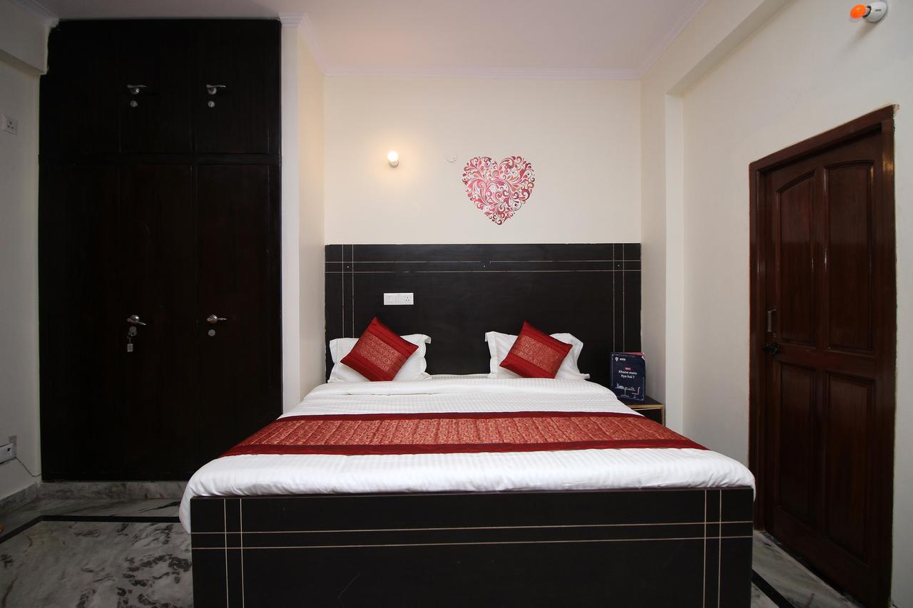 Oyo 9192 Hotel Raghav Residency Noida Exterior foto